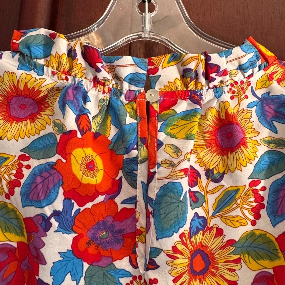 JODIFL Bold Moves White Floral Blouse Size Large - Picture 8 of 9